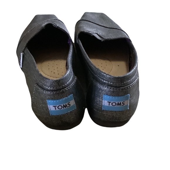 TOMS Closed Toe Dark Silver Shimmer Cushioned Comfort Shoes-6.5W - Picture 8 of 8